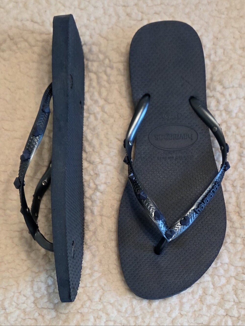 Havaianas Metallic Blue Slim Flip Flop Sandal Pyramid Heart Studs 9 10 Rare